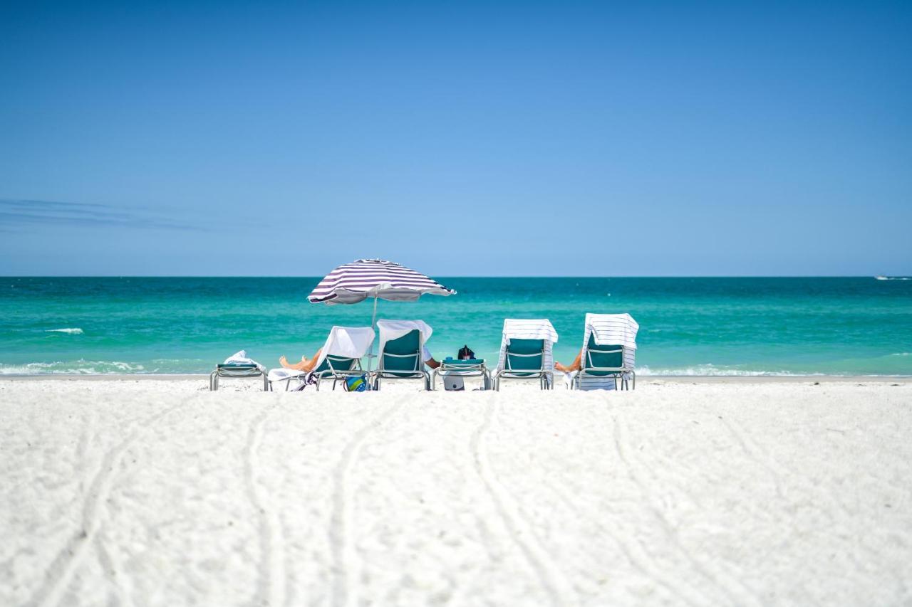 Anna Maria Beach Resort Холмс Бийч Екстериор снимка