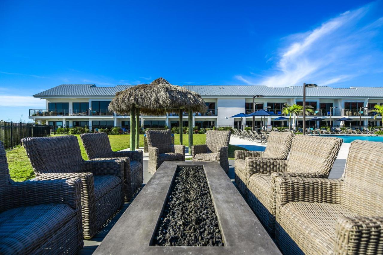 Anna Maria Beach Resort Холмс Бийч Екстериор снимка