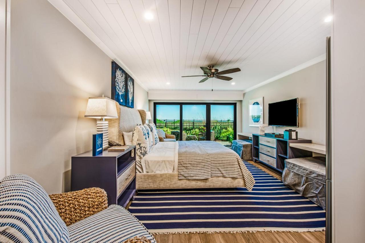 Anna Maria Beach Resort Холмс Бийч Екстериор снимка