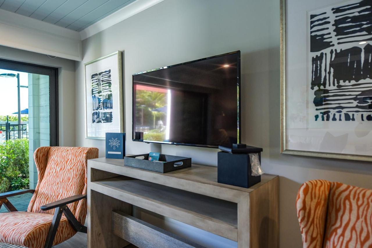 Anna Maria Beach Resort Холмс Бийч Екстериор снимка